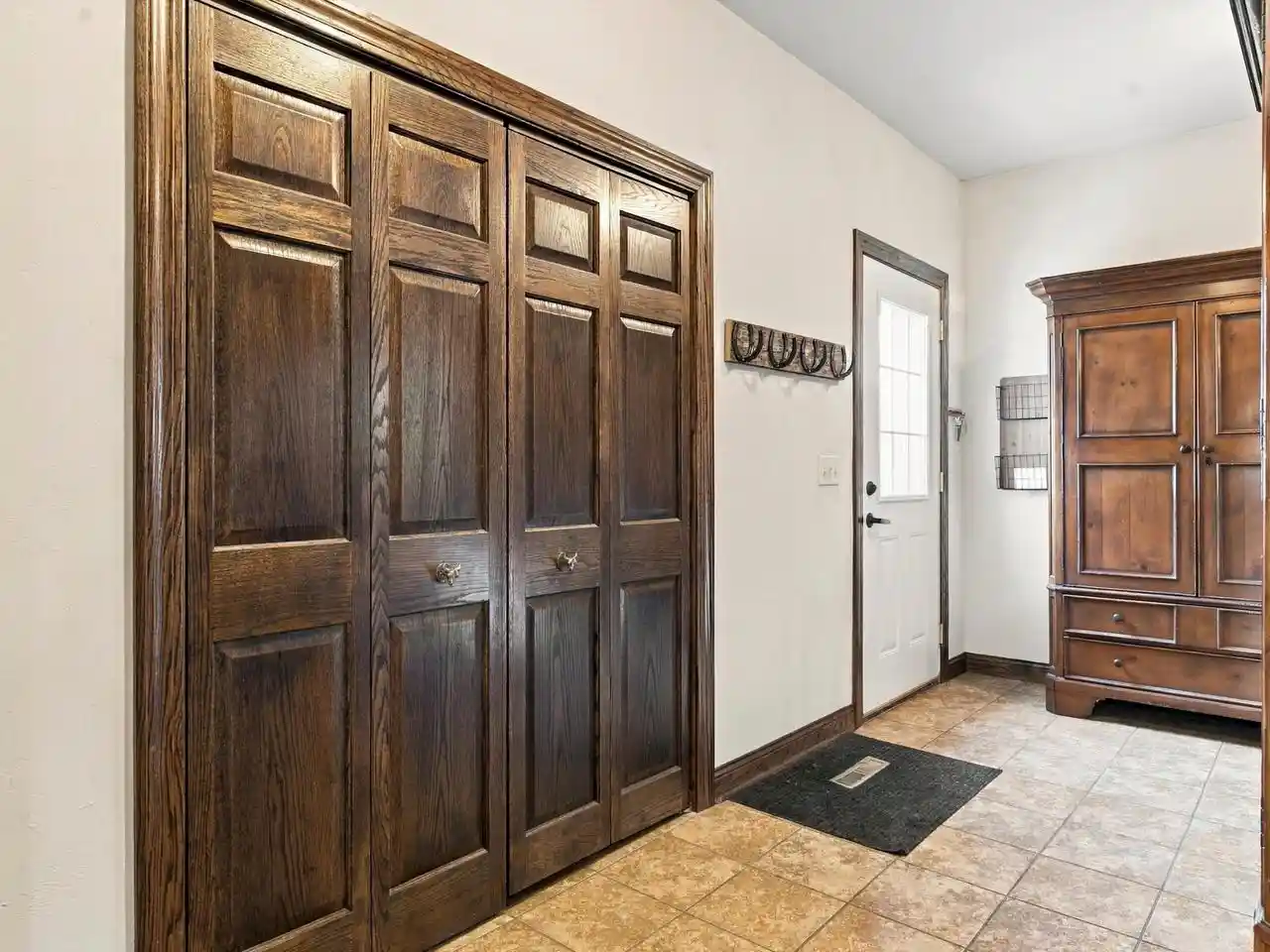 Photo 2 of Single family home for sale at 1312 E Sth 310, Manitowoc, WI 54220 | MLS# 1984382 | Listing updated on 2026-10-12
