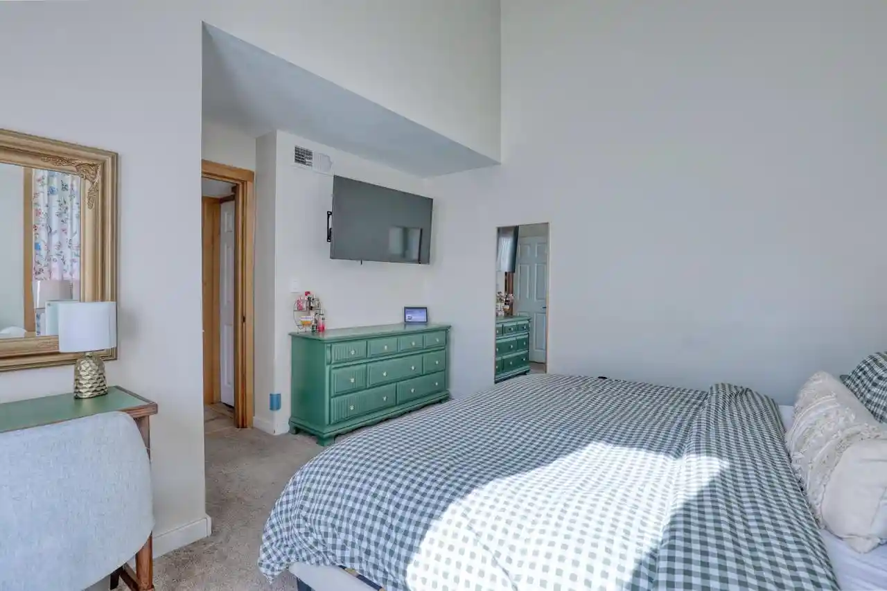 Condo for sale at 5200 S Tuckaway Blvd #365, Milwaukee, WI 53221 | MLS# 1984385 | Listing updated on 2026-10-10