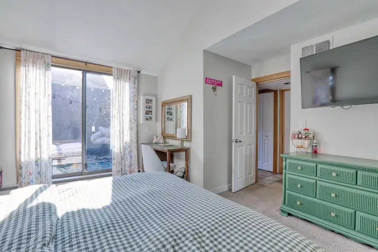 Condo for sale at 5200 S Tuckaway Blvd #365, Milwaukee, WI 53221 | MLS# 1984385 | Listing updated on 2026-10-10