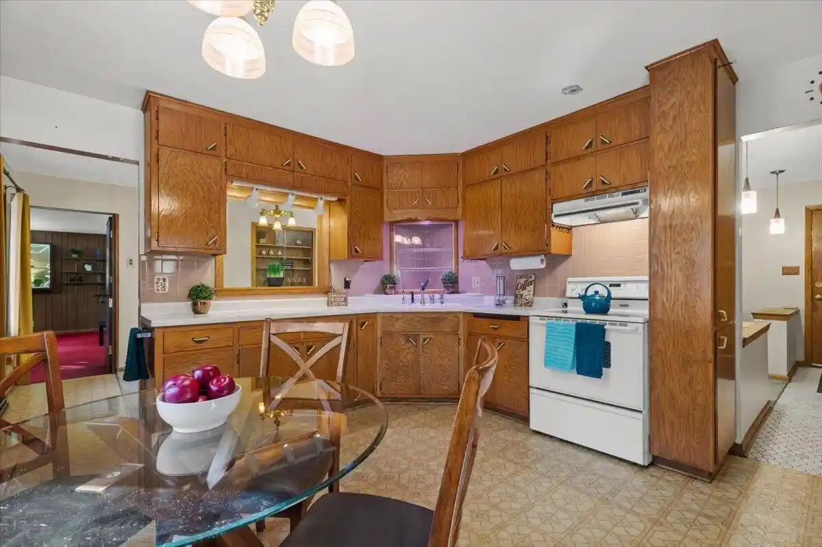Photo 3 of Single family home for sale at N30w22171 Green Rd, Waukesha, WI 53186 | MLS# 1984386 | Listing updated on 2026-10-10