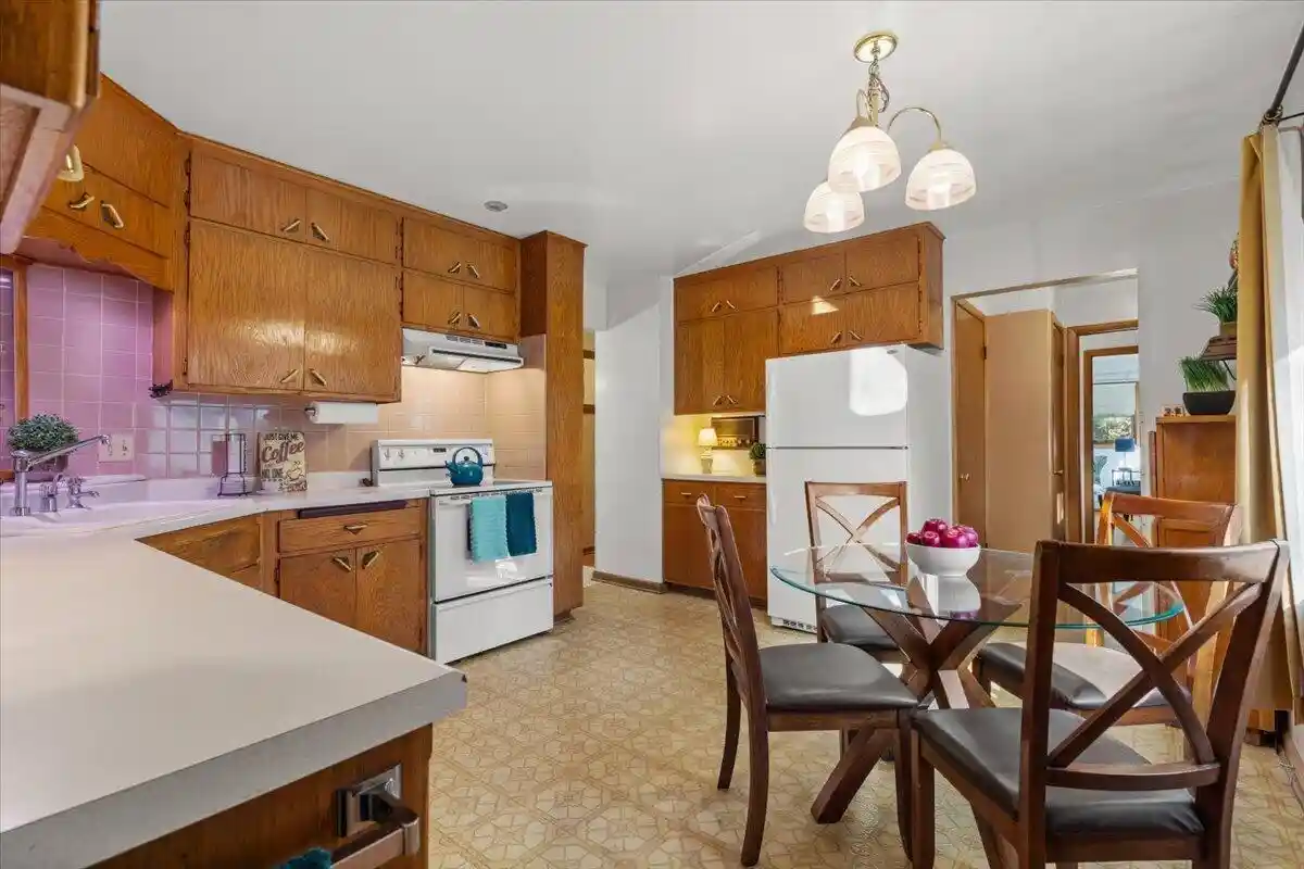 Photo 4 of Single family home for sale at N30w22171 Green Rd, Waukesha, WI 53186 | MLS# 1984386 | Listing updated on 2026-10-10