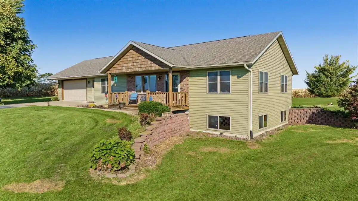 Photo 1 of Single family home for sale at 6744 E Street Hwy 56, Viroqua, WI 54665 | MLS# 1984393 | Listing updated on 2026-10-12