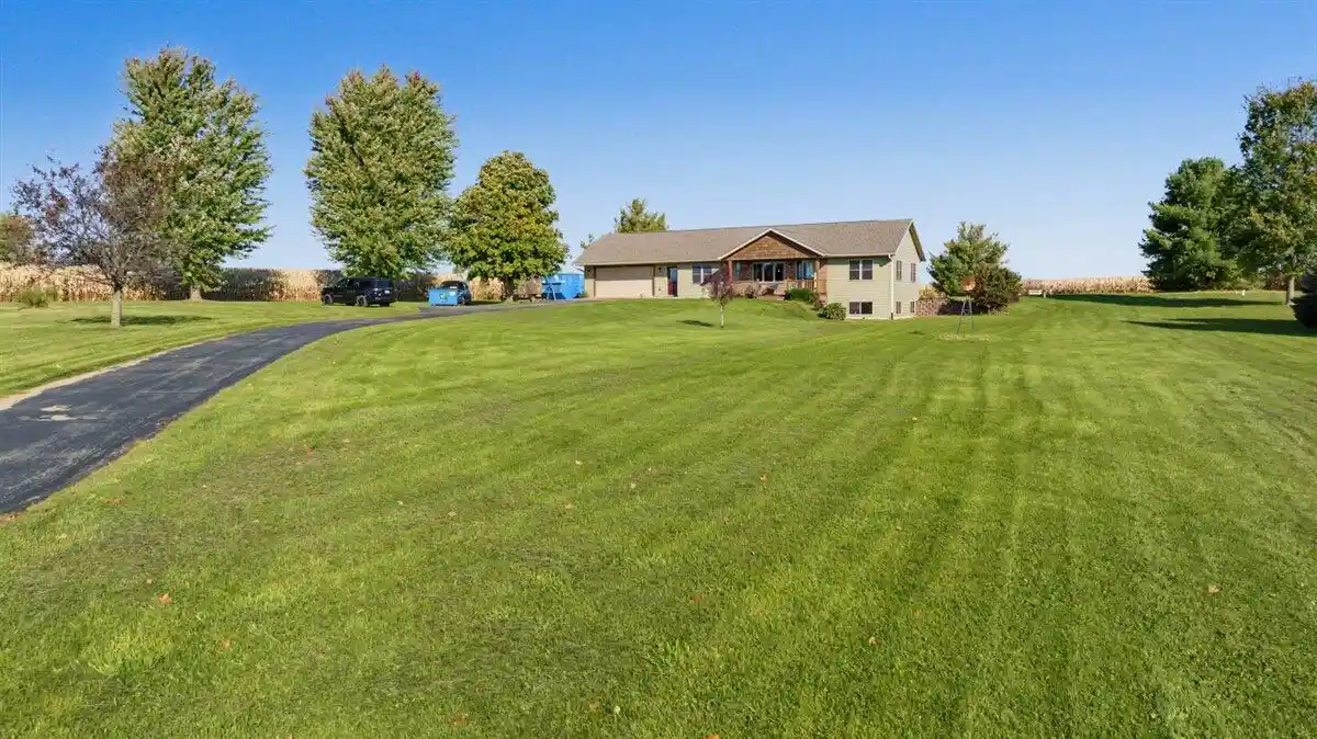 Photo 3 of Single family home for sale at 6744 E Street Hwy 56, Viroqua, WI 54665 | MLS# 1984393 | Listing updated on 2026-10-12