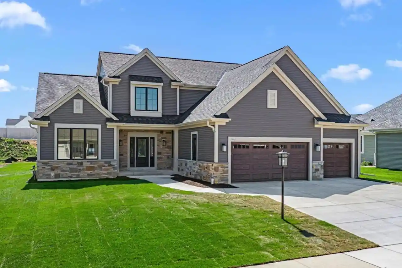 Photo 1 of Single family home for sale at 3809 White Oak Way, Waukesha, WI 53188 | MLS# 1984412 | Listing updated on 2026-10-21