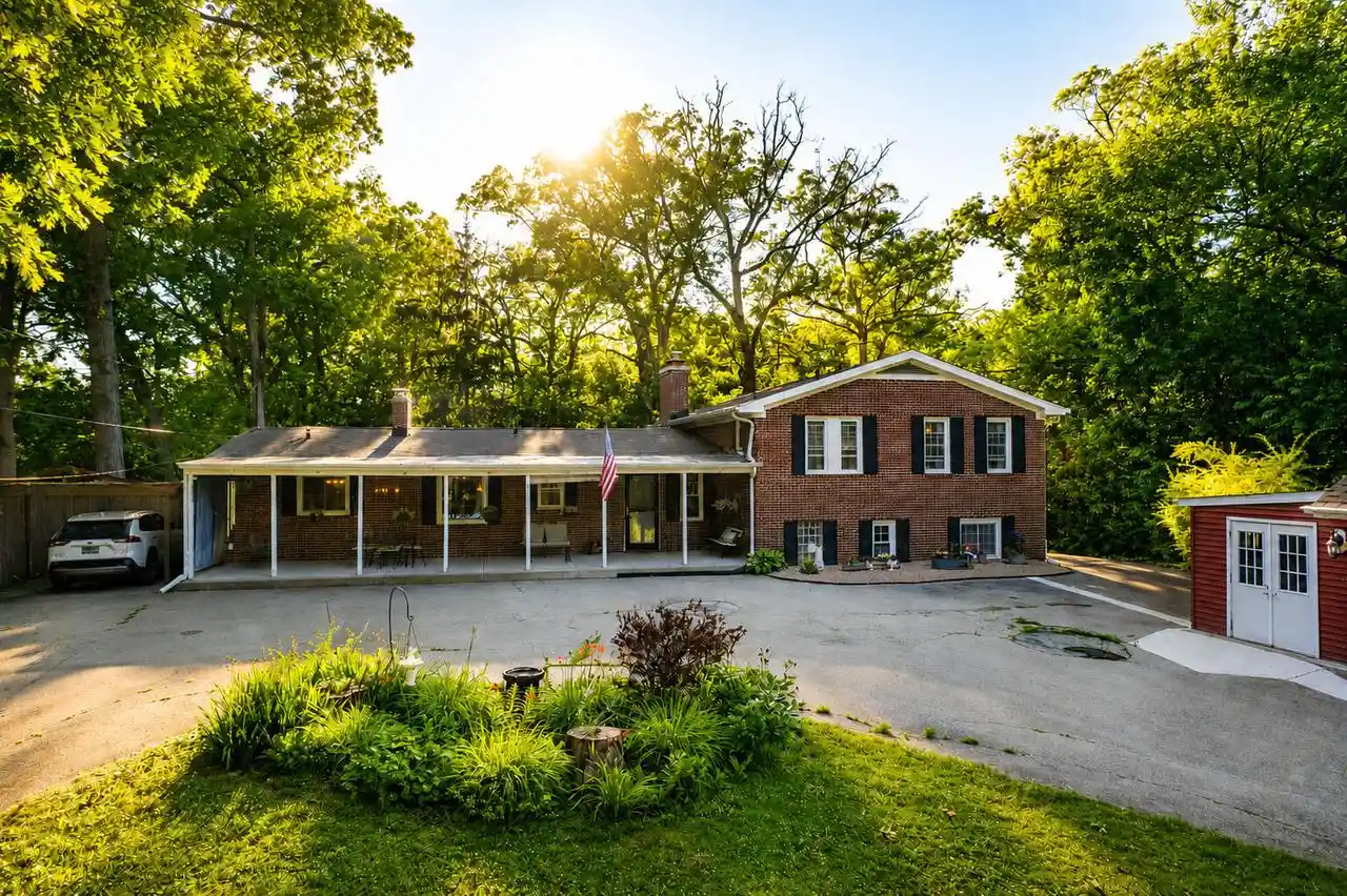 Photo 1 of Single family home for sale at 3130 Southwood Dr, Mount Pleasant, WI 53406 | MLS# 1984414 | Listing updated on 2026-10-11