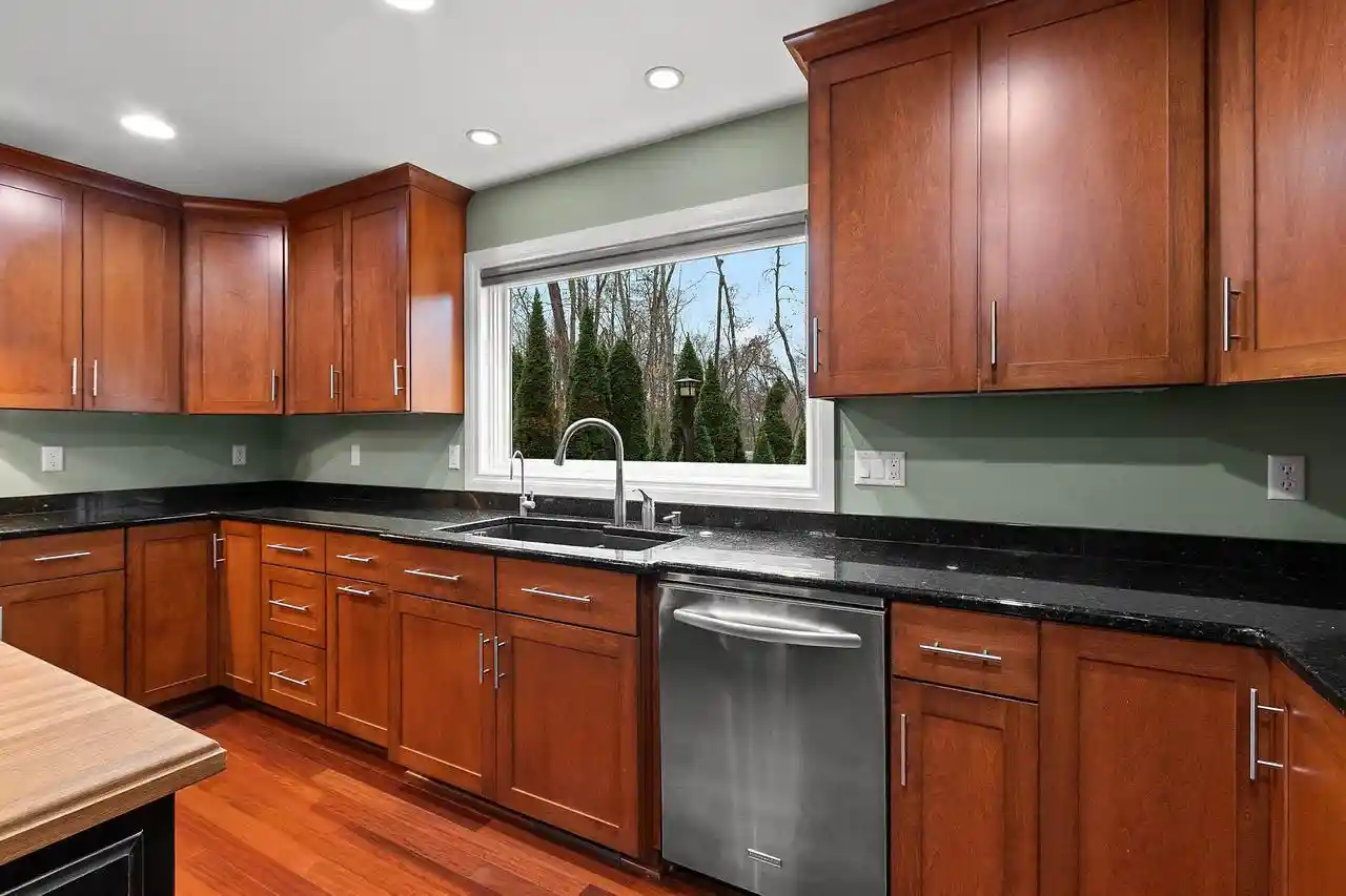 Photo 2 of Single family home for sale at 1789 Maidstone Cir, Green Bay, WI 54313 | MLS# 50334111 | Listing updated on 2026-10-30