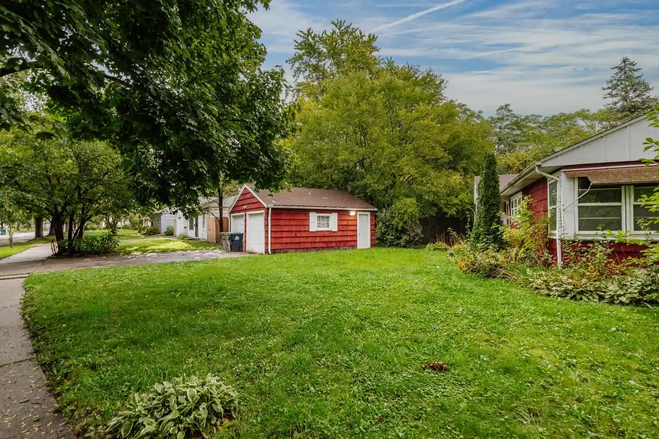 Photo 1 of Single family home for sale at 5526 W Thurston Ave, Milwaukee, WI 53218 | MLS# 1984430 | Listing updated on 2026-10-12