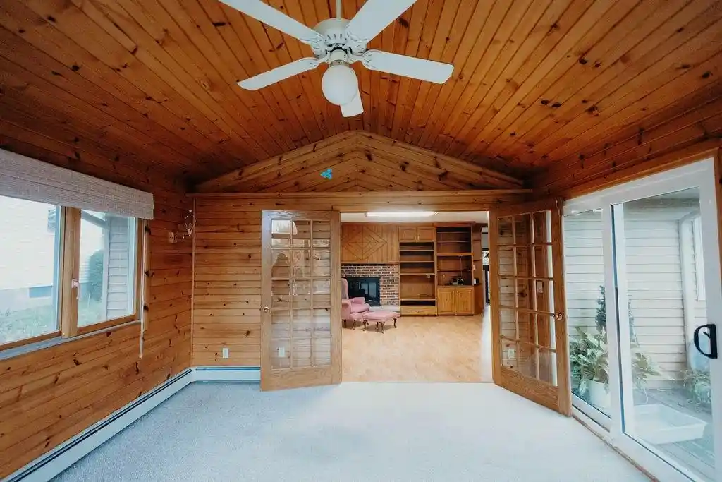 Photo 2 of Single family home for sale at 906 Chestnut St, Marathon, WI 54448 | MLS# 22605087 | Listing updated on 2026-10-20