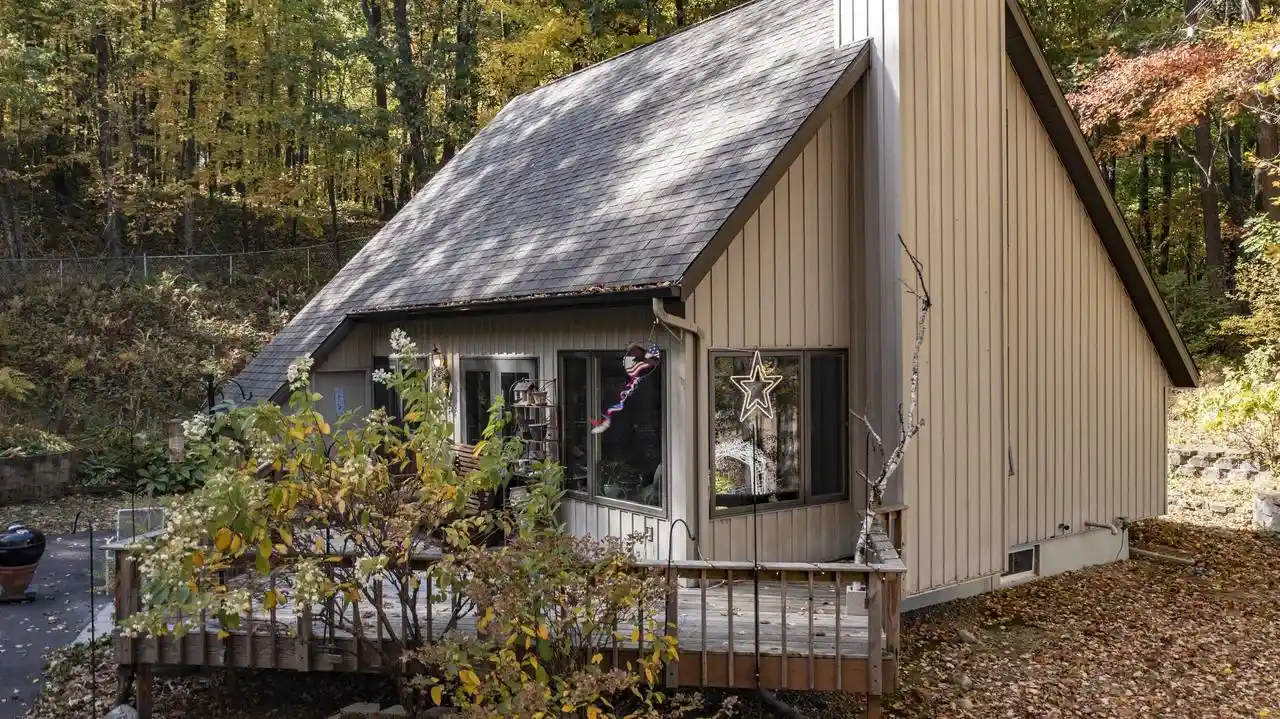 Photo 1 of Single family home for sale at E963 Nottleson Rd, Scandinavia, WI 54977 | MLS# 50334119 | Listing updated on 2026-10-12