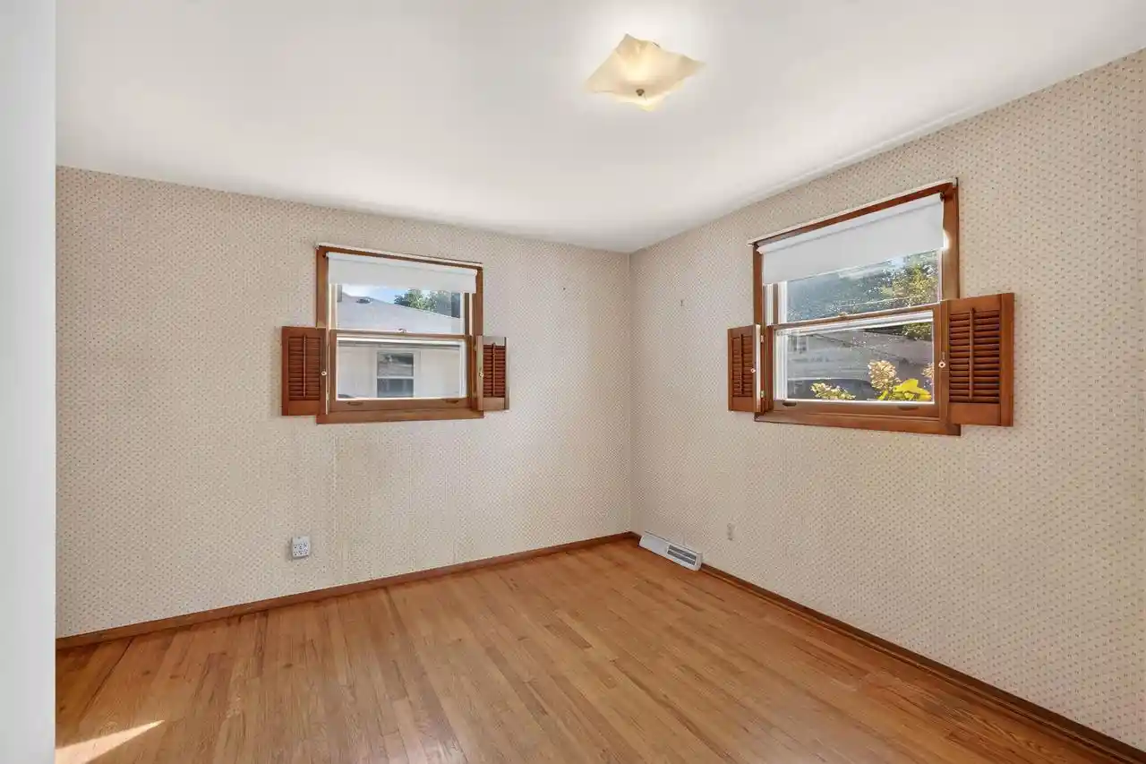 Photo 4 of Single family home for sale at 1608 Harold St, Green Bay, WI 54302 | MLS# 50334125 | Listing updated on 2026-10-12