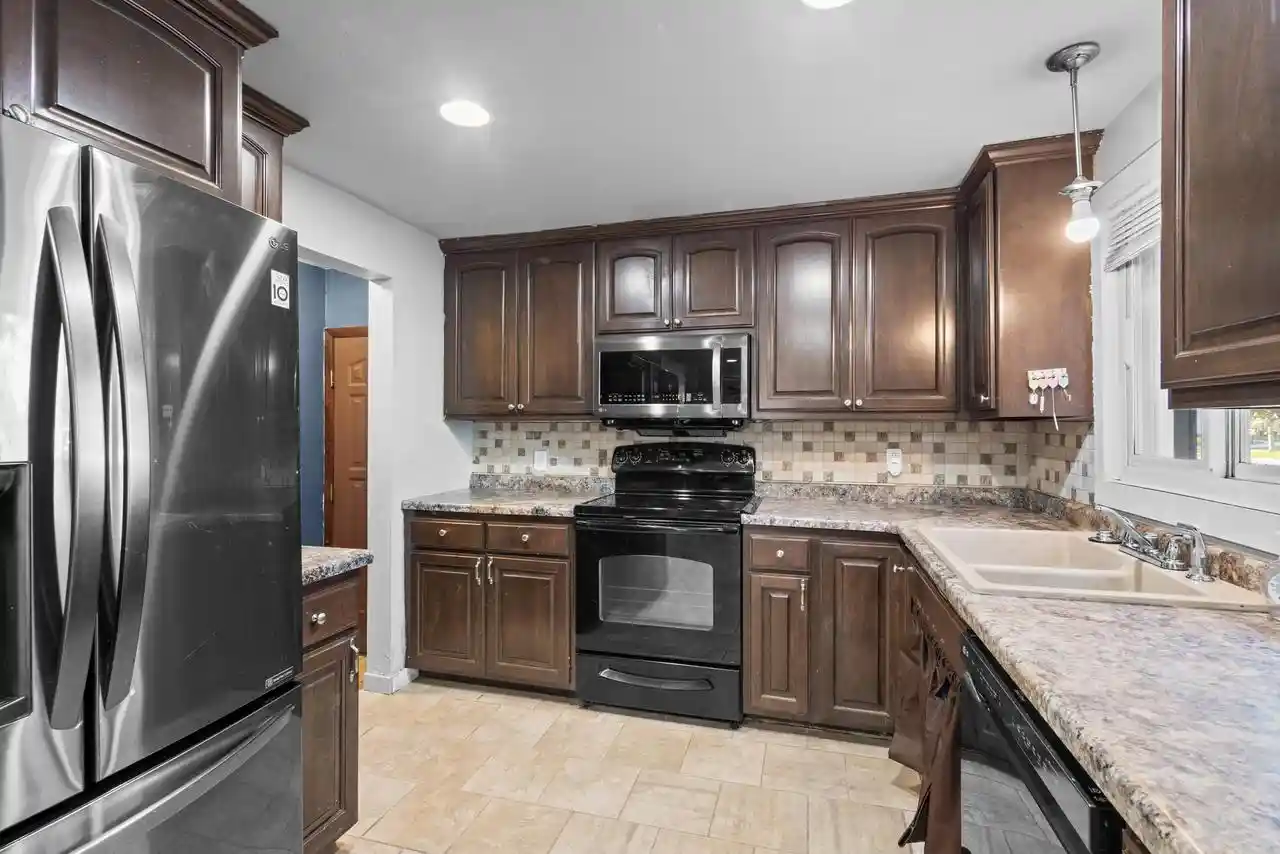 Photo 2 of Single family home for sale at 1627 Nancy Ave, Green Bay, WI 54303 | MLS# 50334136 | Listing updated on 2026-10-12