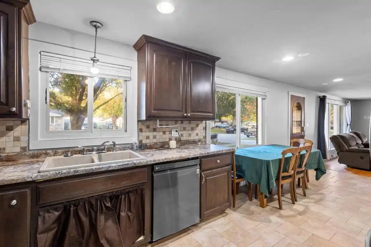 Photo 3 of Single family home for sale at 1627 Nancy Ave, Green Bay, WI 54303 | MLS# 50334136 | Listing updated on 2026-10-12
