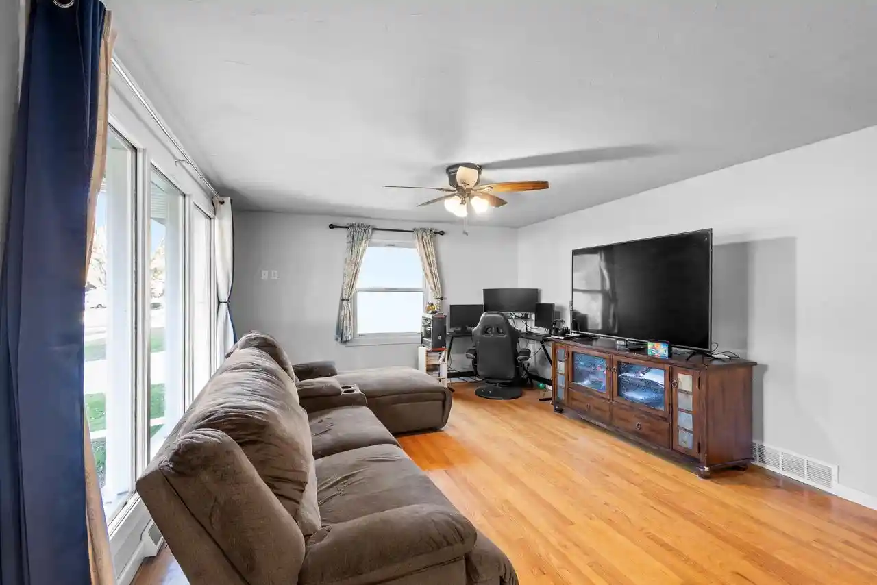 Photo 4 of Single family home for sale at 1627 Nancy Ave, Green Bay, WI 54303 | MLS# 50334136 | Listing updated on 2026-10-12
