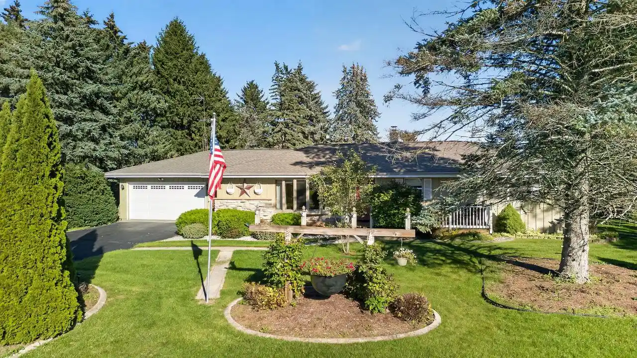 Single family home for sale at 4303 E Parke Ridge Ln, Sheboygan, WI 53083 | MLS# 1984456