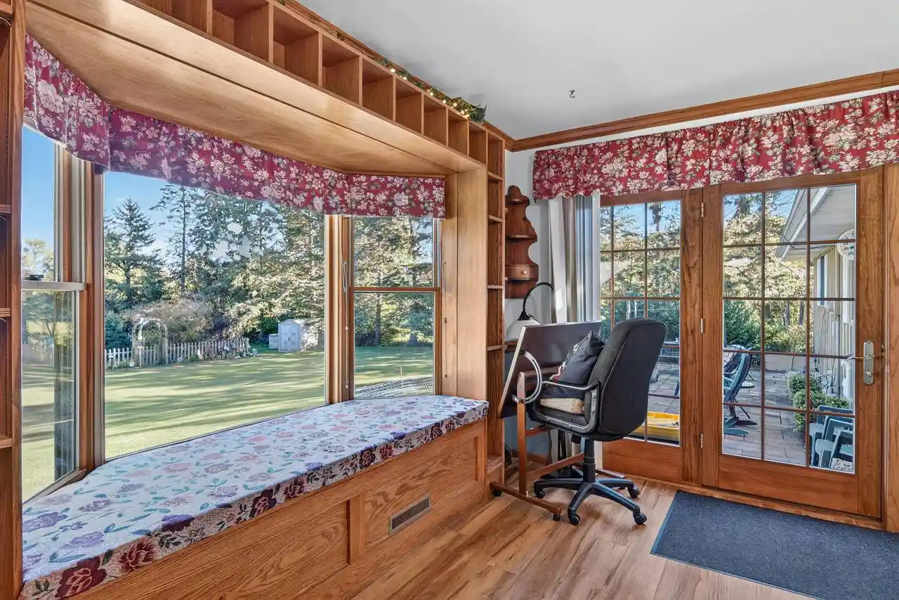 Photo 2 of Single family home for sale at 4303 E Parke Ridge Ln, Sheboygan, WI 53083 | MLS# 1984456 | Listing updated on 2026-10-13