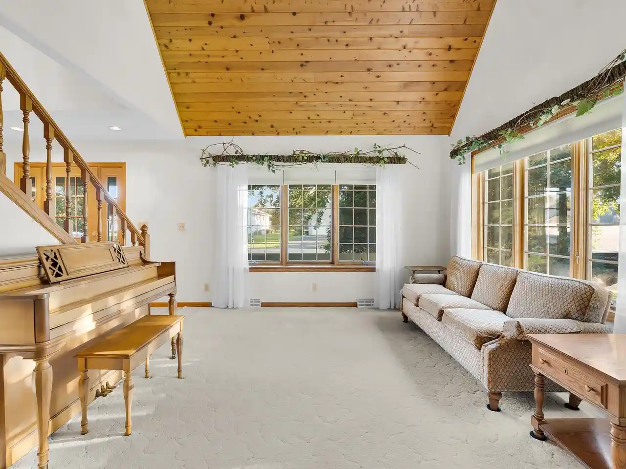 Photo 4 of Single family home for sale at 6196 Oak Brk Dr, Burlington, WI 53105 | MLS# 1984461 | Listing updated on 2026-10-13