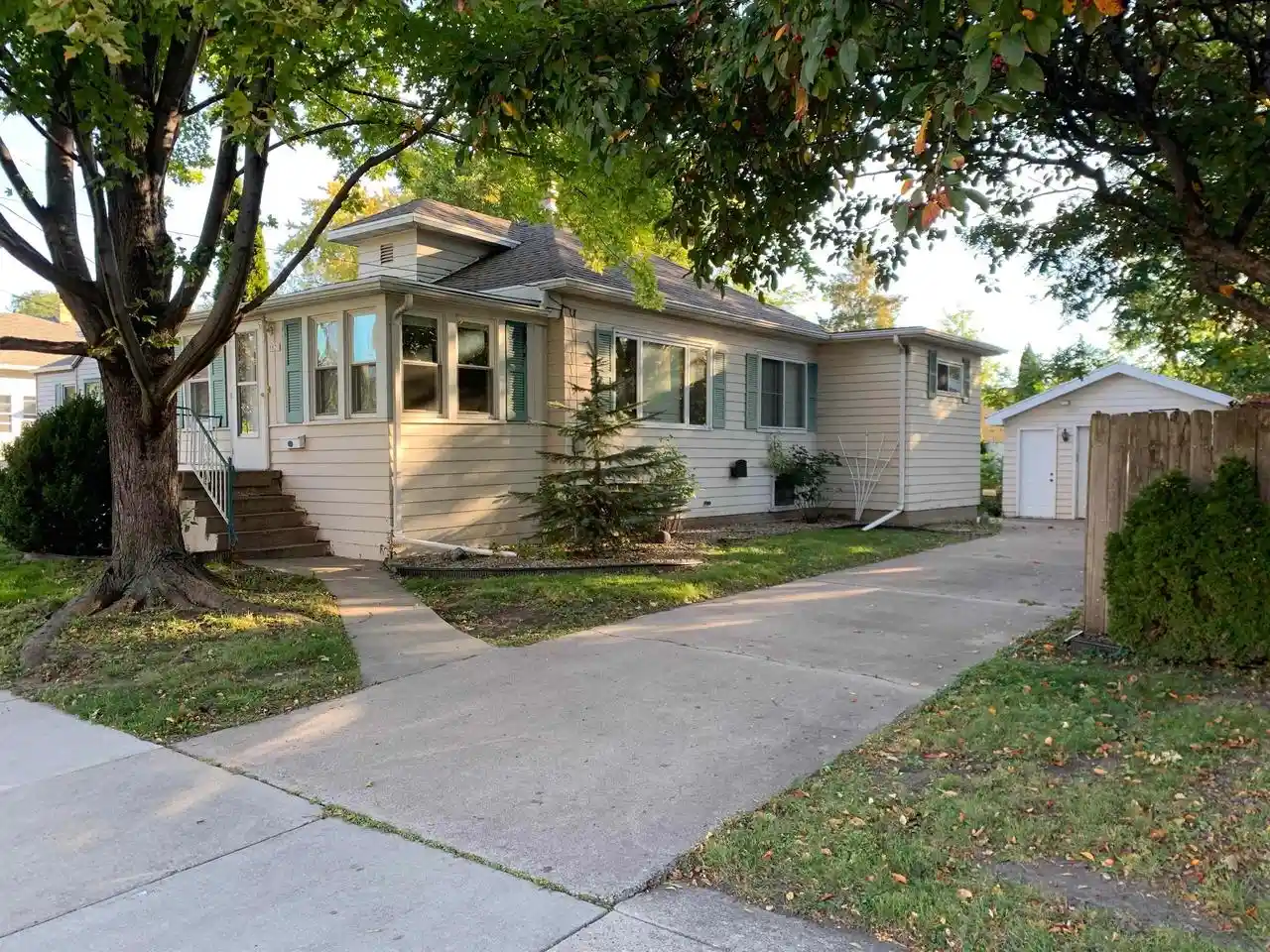 Photo 1 of Single family home for sale at 1620 Mt Vernon St, Oshkosh, WI 54901 | MLS# 50334163 | Listing updated on 2026-10-15
