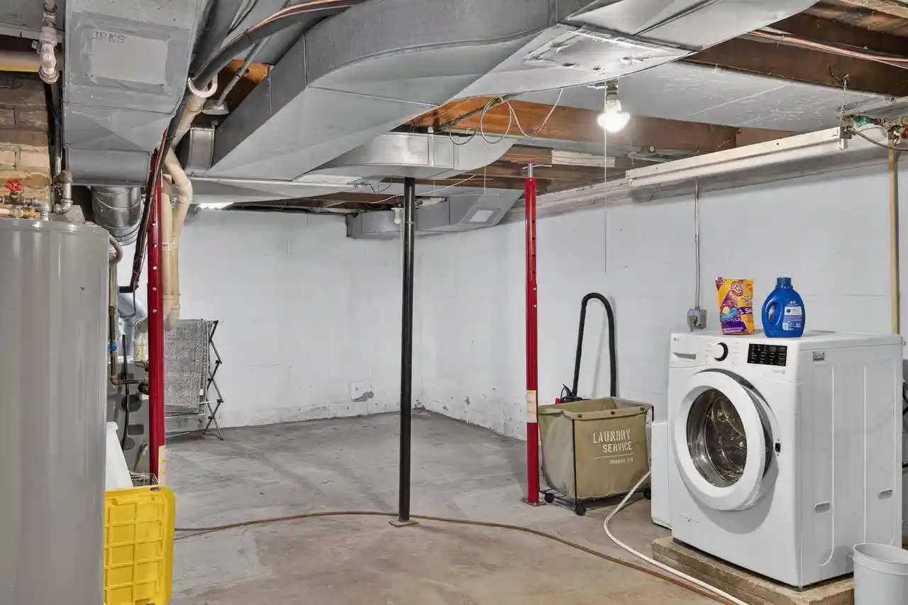 Photo 3 of Single family home for sale at 69 Stoney Beach Rd, Oshkosh, WI 54902 | MLS# 2034489 | Listing updated on 2026-10-21