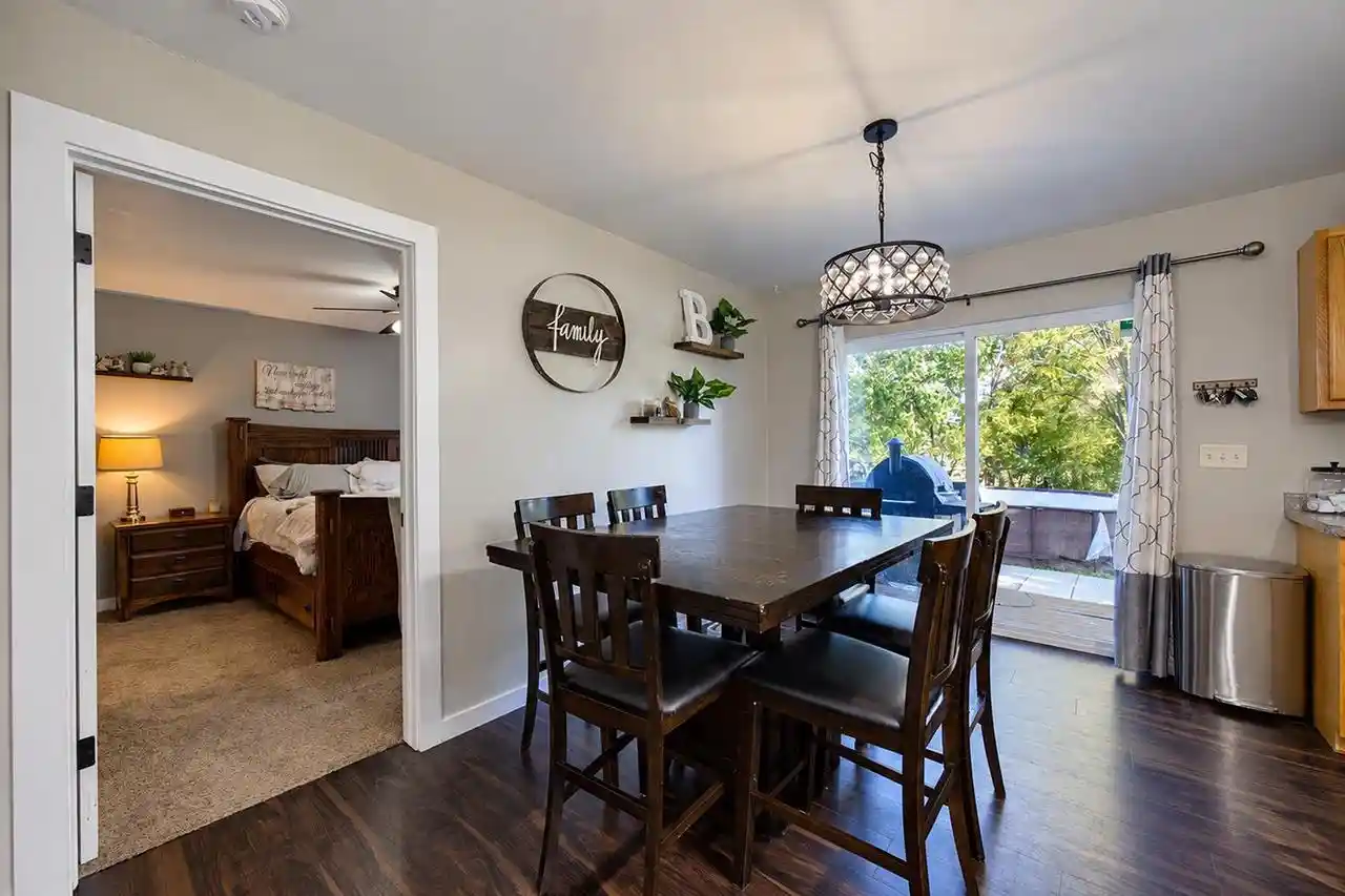 Photo 4 of Single family home for sale at 1155 S Ridge Rd, Green Bay, WI 54304 | MLS# 50334158 | Listing updated on 2026-10-12