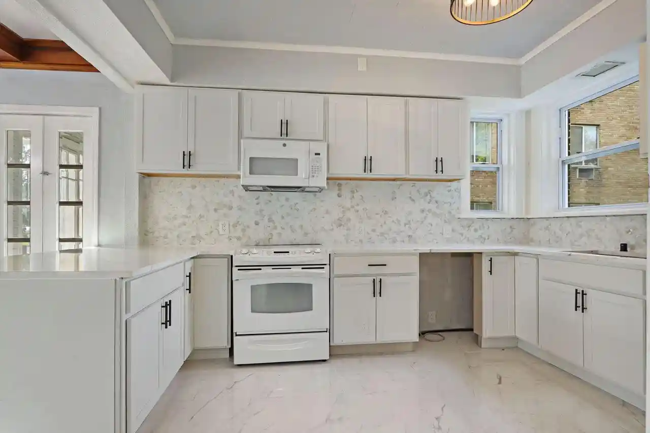 Photo 1 of Single family home for sale at 1518 60th Street, Kenosha, WI 53140 | MLS# 1984467 | Listing updated on 2026-10-21