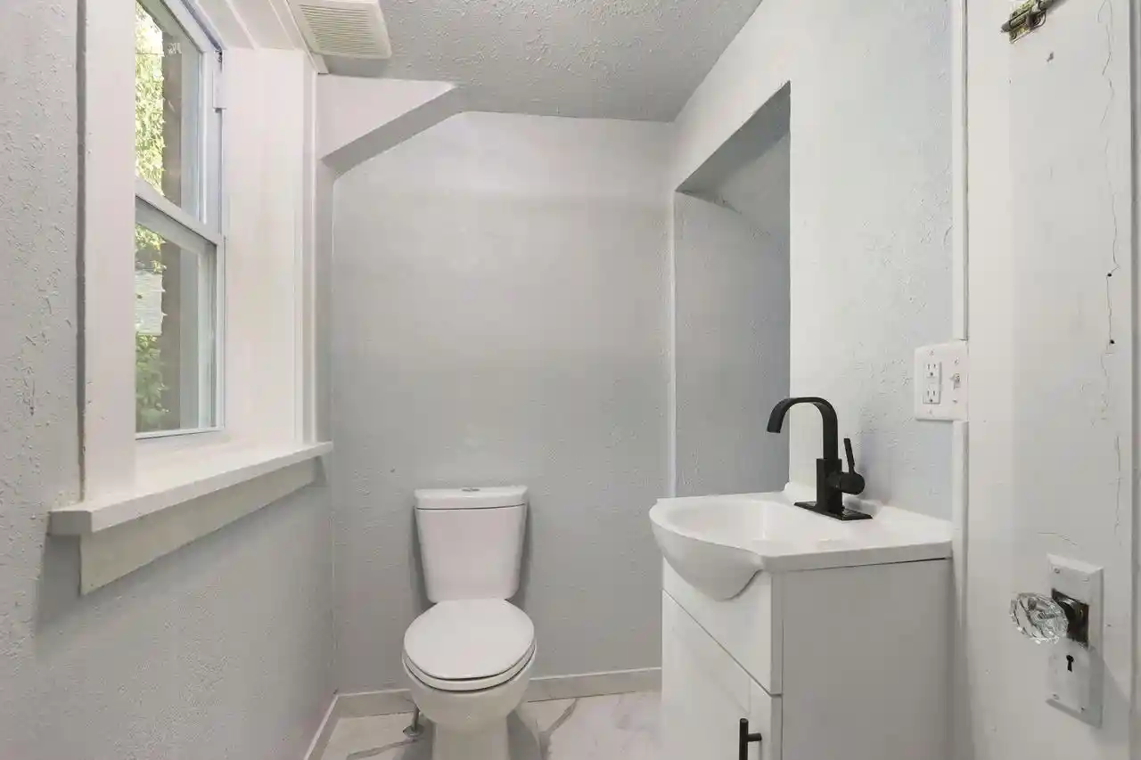 Photo 4 of Single family home for sale at 1518 60th Street, Kenosha, WI 53140 | MLS# 1984467 | Listing updated on 2026-10-21