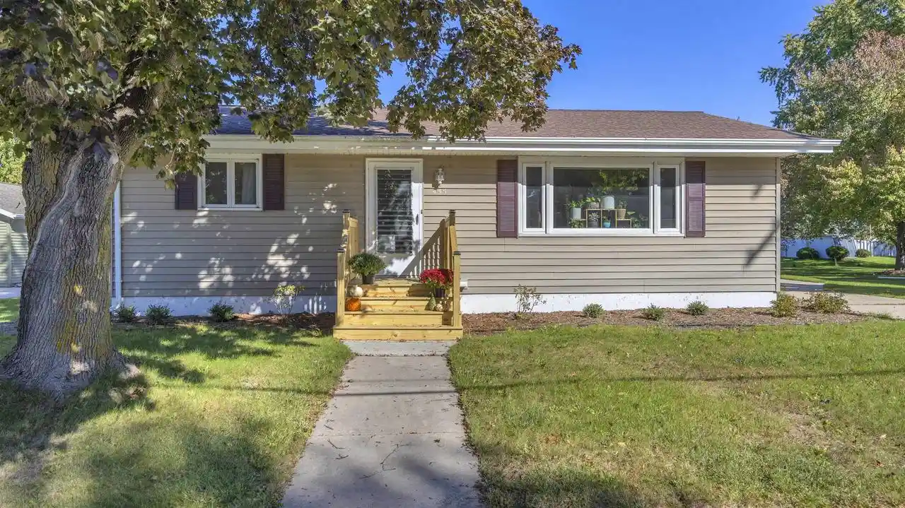 Photo 1 of Single family home for sale at 455 E Scott St, Fond Du Lac, WI 54935 | MLS# 50334159 | Listing updated on 2026-10-12