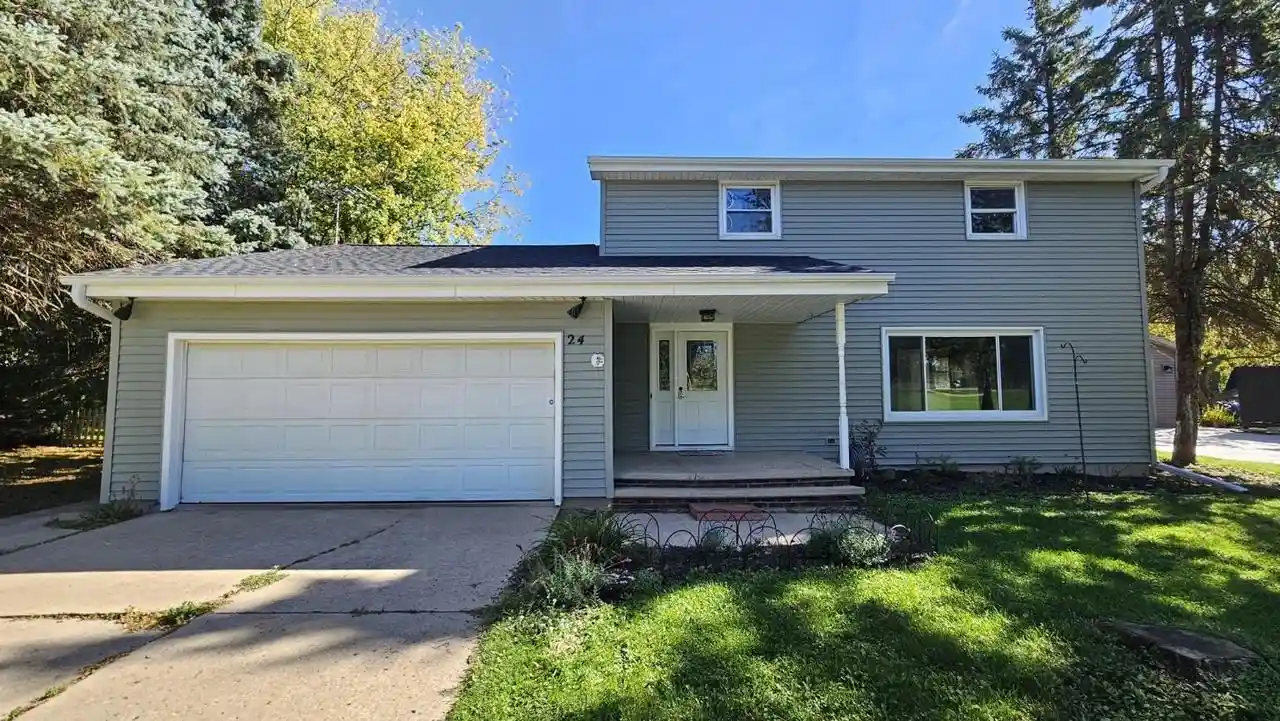 Single family home for sale at 24 Weimar Ct, Appleton, WI 54915 | MLS# 50334151