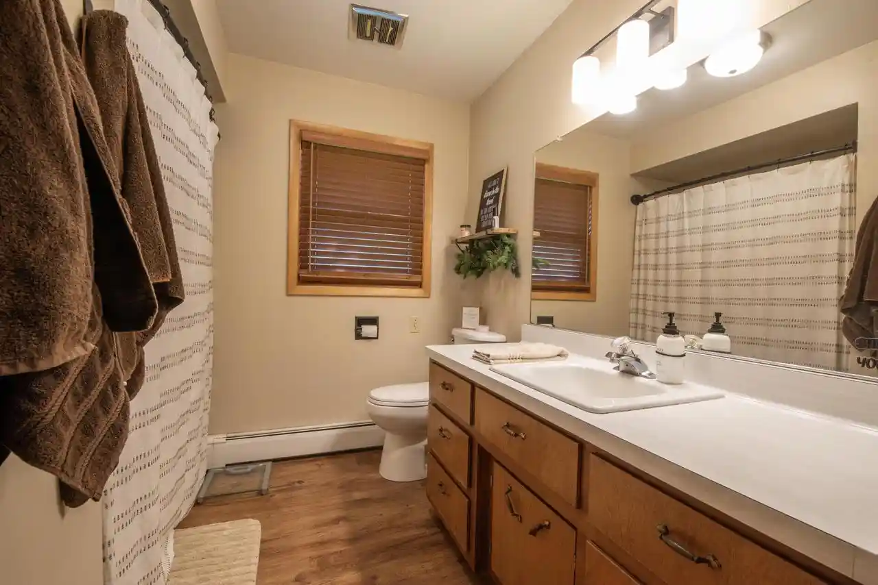 Photo 4 of Single family home for sale at 5224 Frontier Rd, Denmark, WI 54208 | MLS# 50334162 | Listing updated on 2026-10-13