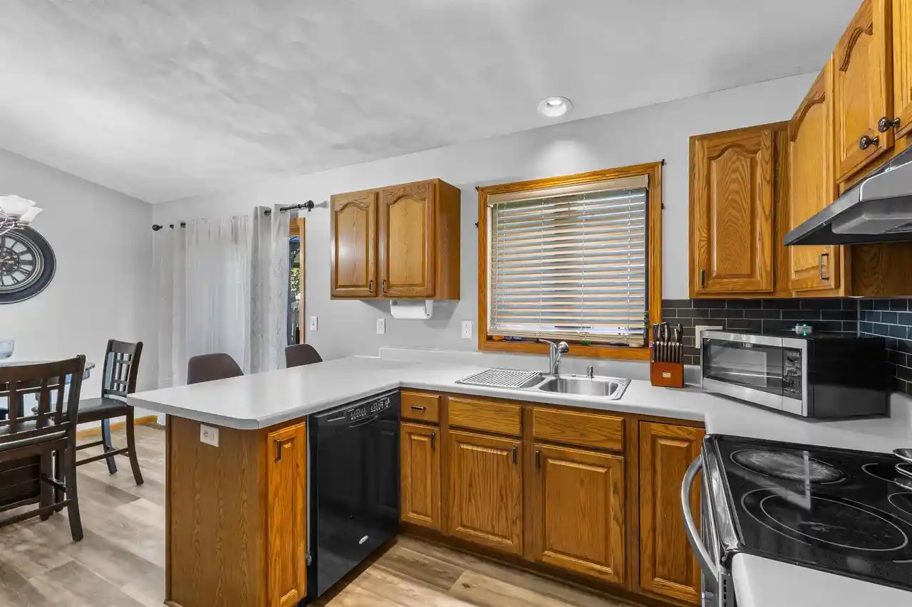 Photo 3 of Single family home for sale at 90 Kope Ave, Oshkosh, WI 54901 | MLS# 50334171 | Listing updated on 2026-10-21