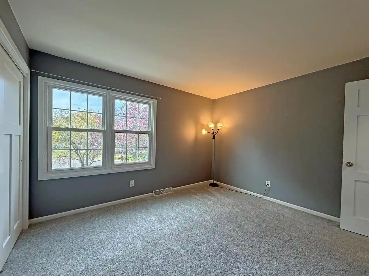 Photo 2 of Single family home for sale at N106w16741 Old Farm Rd, Germantown, WI 53022 | MLS# 1984477 | Listing updated on 2026-10-14