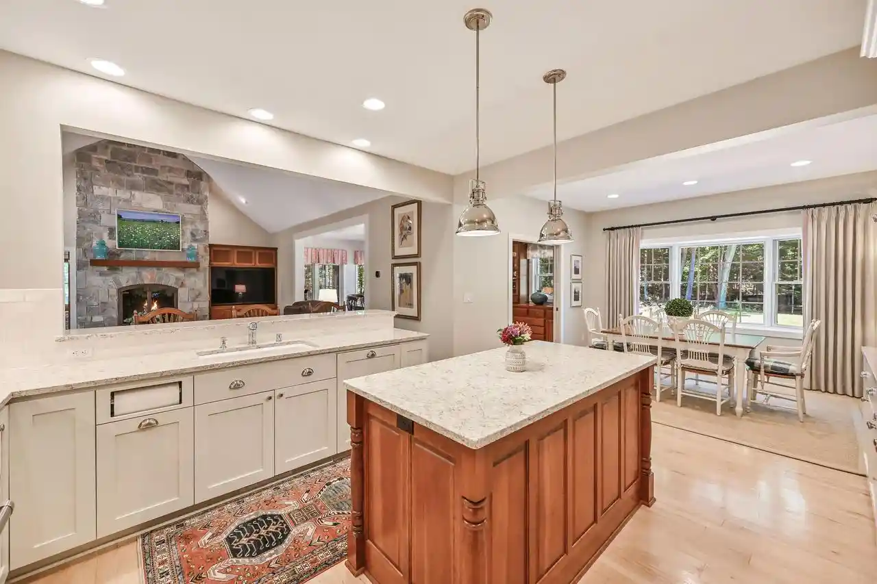 Photo 4 of Single family home for sale at 9226 W Hawthorne Rd, Mequon, WI 53097 | MLS# 1984483 | Listing updated on 2026-10-12