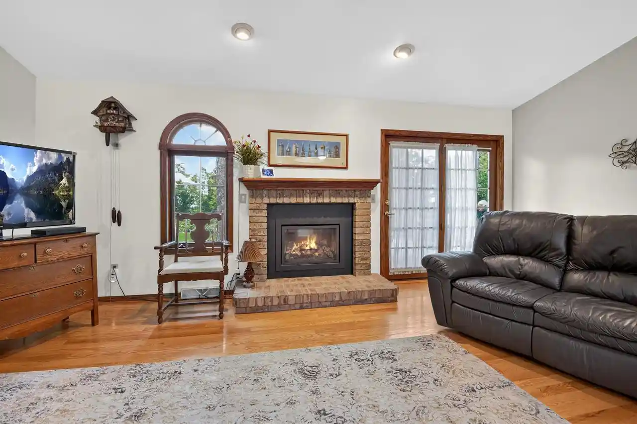 Photo 3 of Single family home for sale at 1815 Shelley Ln, De Pere, WI 54115 | MLS# 50334175 | Listing updated on 2026-10-19