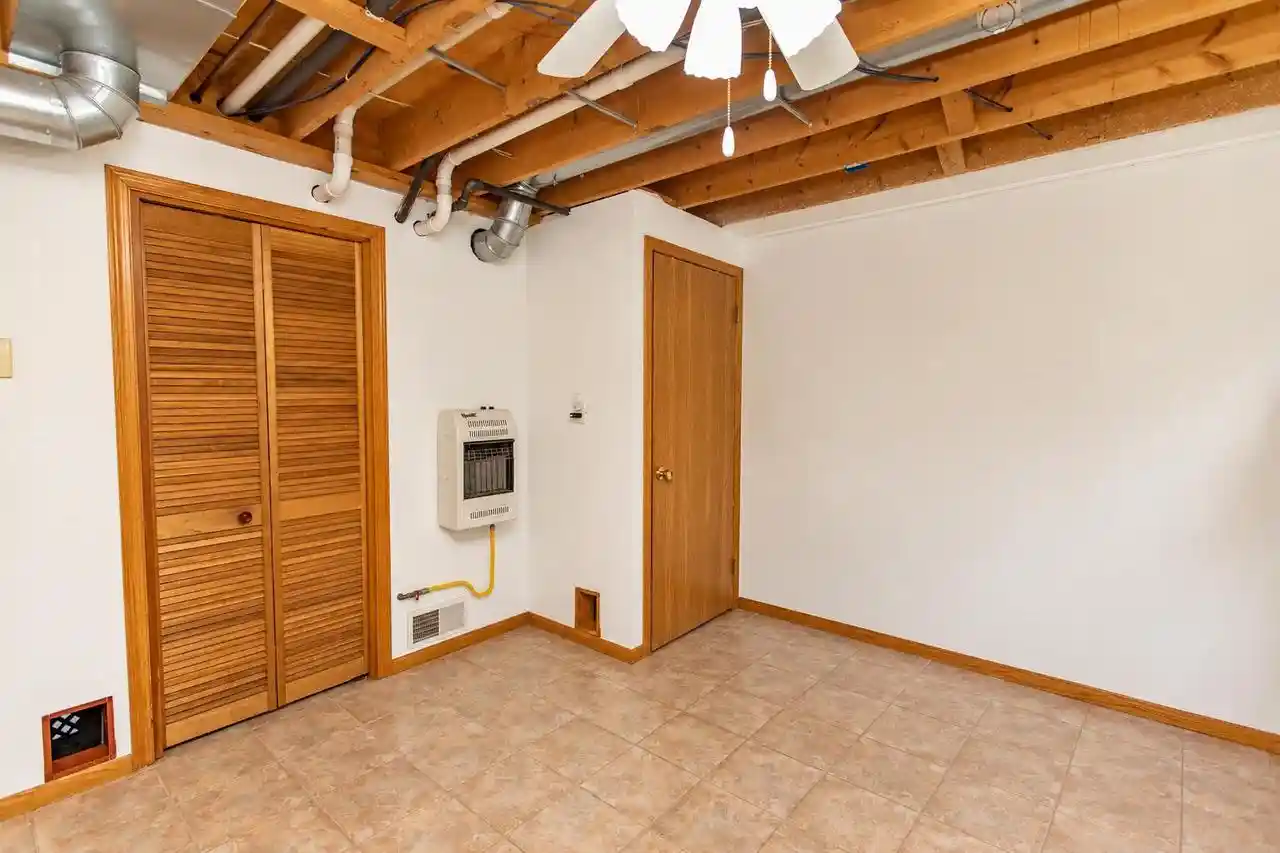 Photo 4 of Single family home for sale at 303 W North St, Dodgeville, WI 53533 | MLS# 2034501 | Listing updated on 2026-10-13