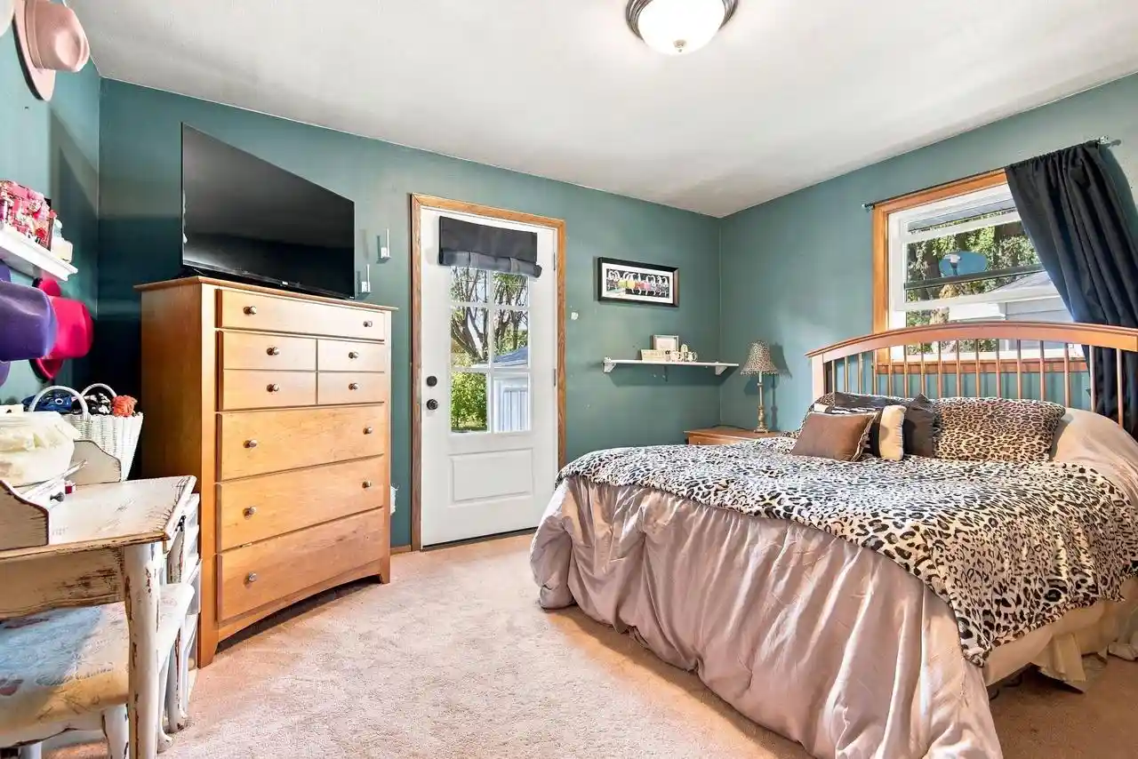 Photo 4 of Single family home for sale at 2219 N Elinor St, Appleton, WI 54914 | MLS# 50334174 | Listing updated on 2026-10-12