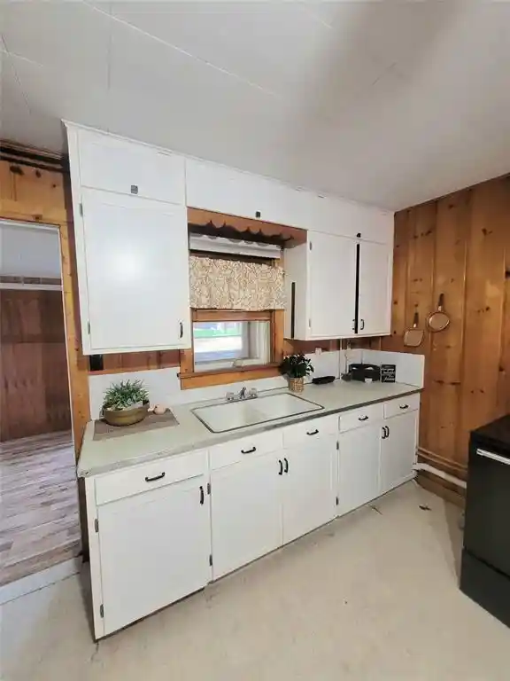 Photo 3 of Single family home for sale at W8337 Martin Ln, Merrillan, WI 54754 | MLS# 1605890 | Listing updated on 2026-10-12