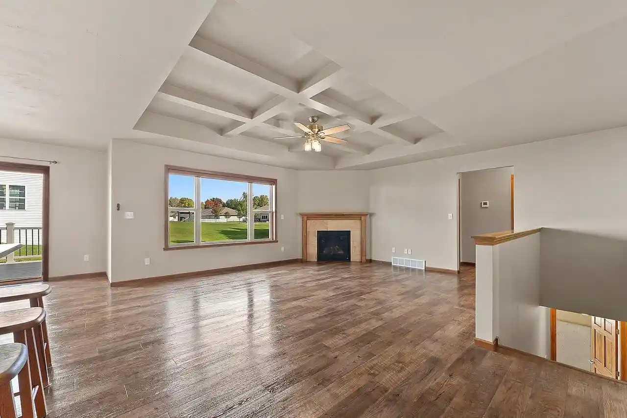 Photo 4 of Single family home for sale at 2940 Woodale Ave, Green Bay, WI 54313 | MLS# 50334182 | Listing updated on 2026-10-28