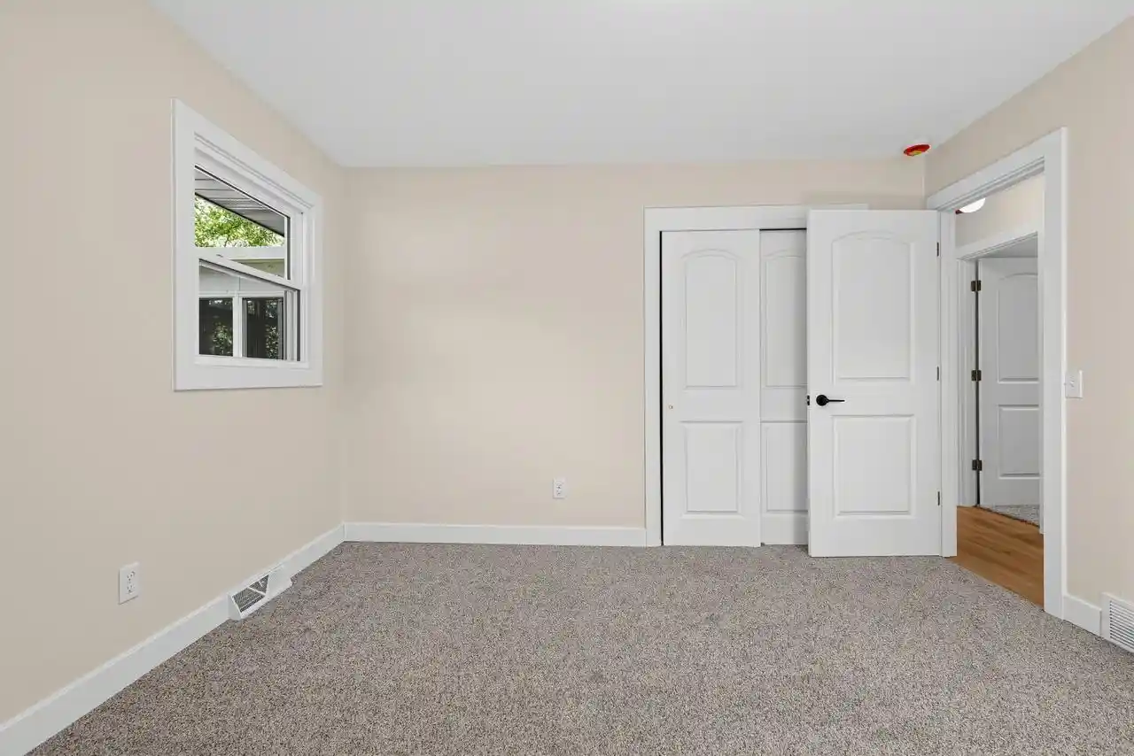 Photo 4 of Single family home for sale at 1222 S Meadowlark Ln, Elkhorn, WI 53121 | MLS# 1984490 | Listing updated on 2026-10-29