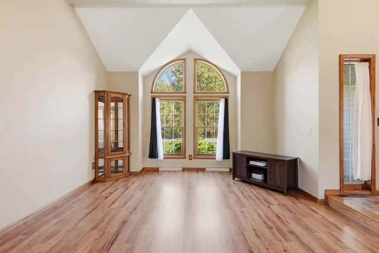 Photo 2 of Single family home for sale at 2006 Butternut Pkwy, Marshfield, WI 54449 | MLS# 22605102 | Listing updated on 2026-10-19