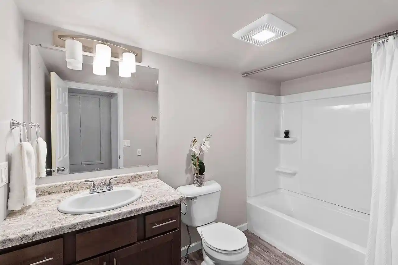 Photo 3 of Single family home for sale at 215 W Quincy St, New London, WI 54961 | MLS# 50334186 | Listing updated on 2026-10-17