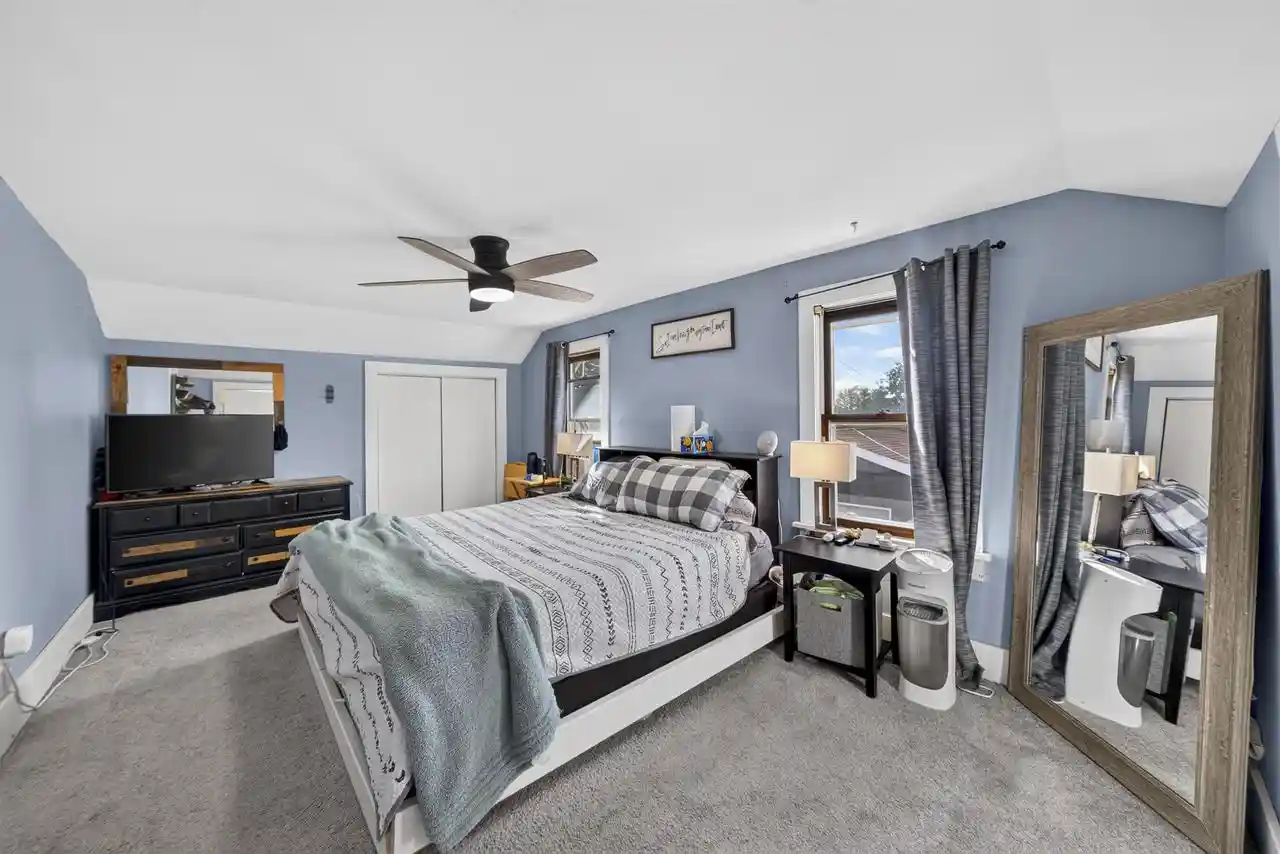 Photo 3 of Single family home for sale at 1107 S Pearl St, New London, WI 54961 | MLS# 50334169 | Listing updated on 2026-10-21