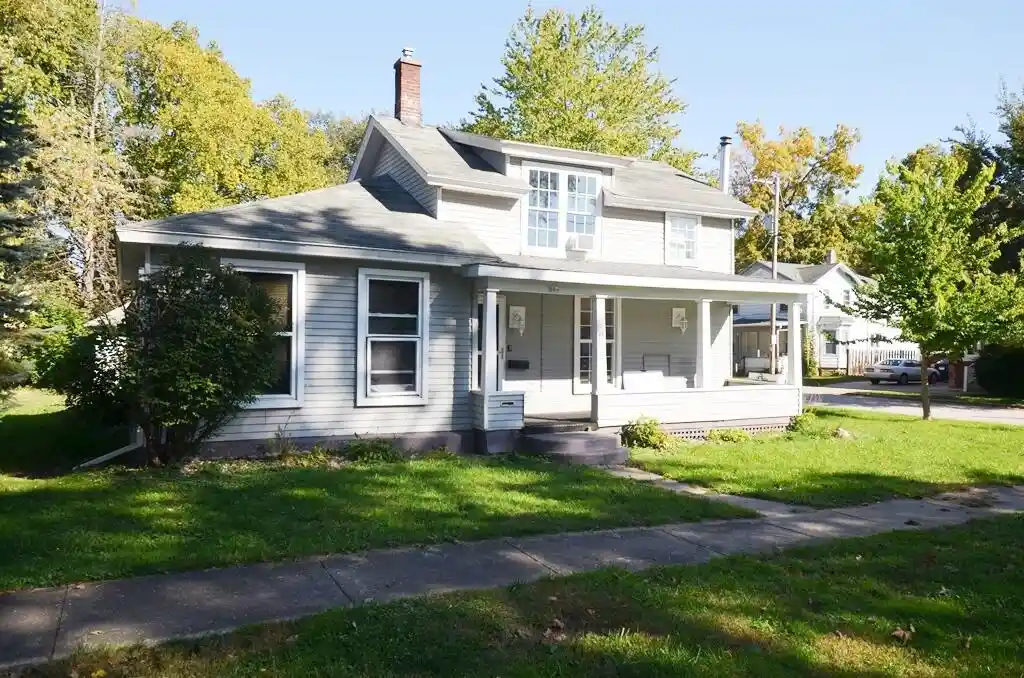 Photo 1 of Single family home for sale at 604 W High St, Whitewater, WI 53190 | MLS# 1984495 | Listing updated on 2026-10-12