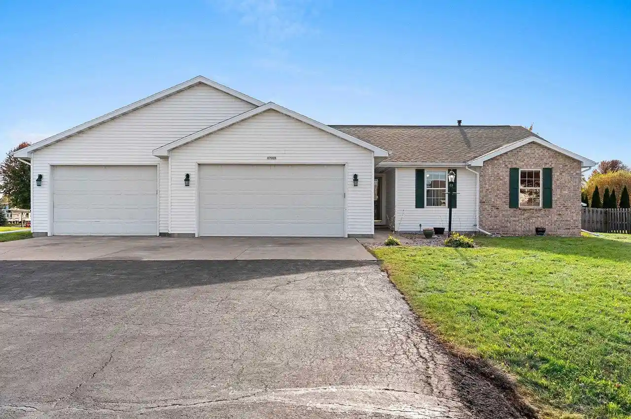 Photo 1 of Single family home for sale at W7059 Maple Ter Rd, Greenville, WI 54942 | MLS# 50334192 | Listing updated on 2026-10-18