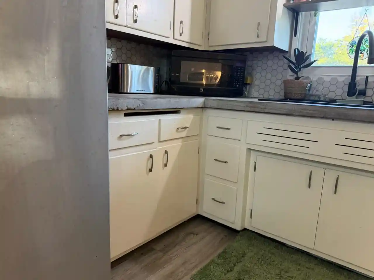 Photo 2 of Single family home for sale at 1020 Wirtz Ave, Green Bay, WI 54304 | MLS# 50334193 | Listing updated on 2026-10-12