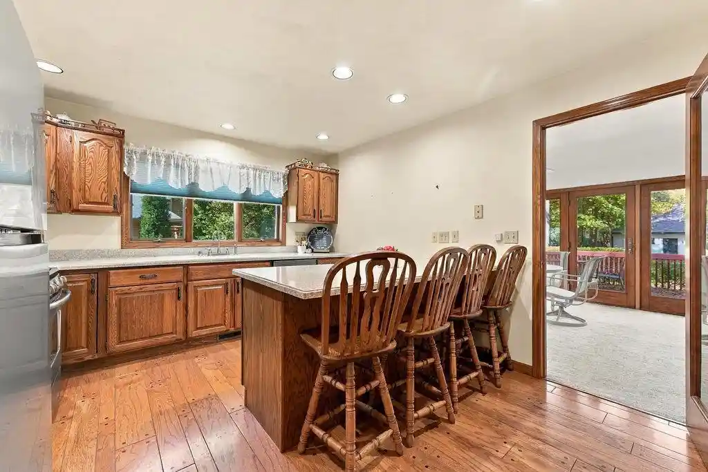 Photo 3 of Single family home for sale at 2398 Burnwood Dr, Oshkosh, WI 54902 | MLS# 50334194 | Listing updated on 2026-10-19