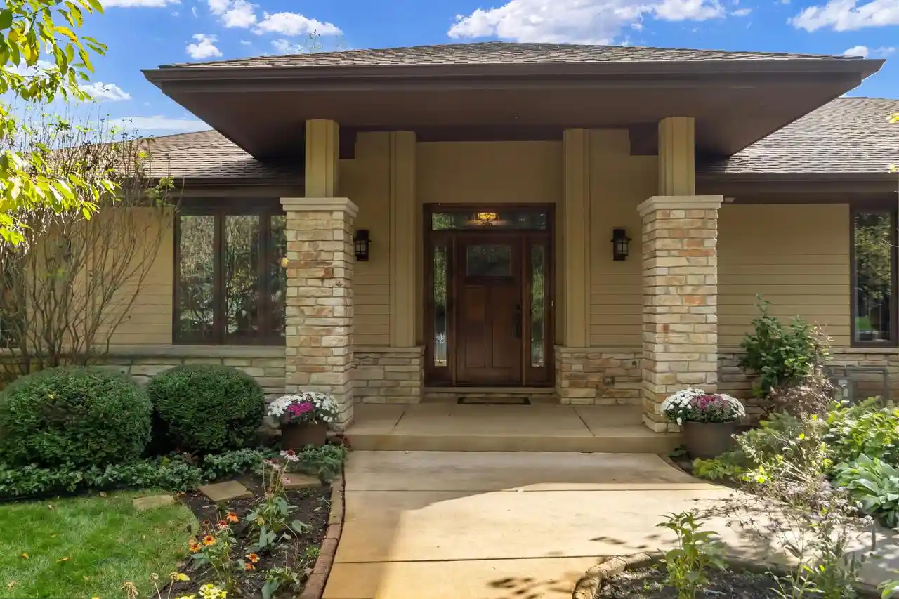 Photo 1 of Single family home for sale at W3259 Lake Forest Ln, Lake Geneva, WI 53147 | MLS# 1984505 | Listing updated on 2026-10-20