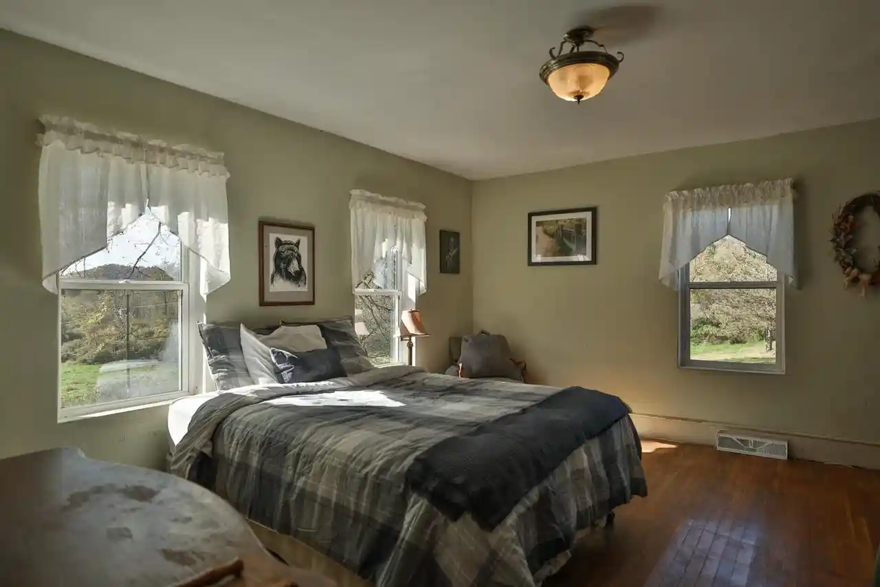 Photo 4 of Single family home for sale at 18298 Denman Ln, Richland Center, WI 53581 | MLS# 2034521 | Listing updated on 2026-10-12