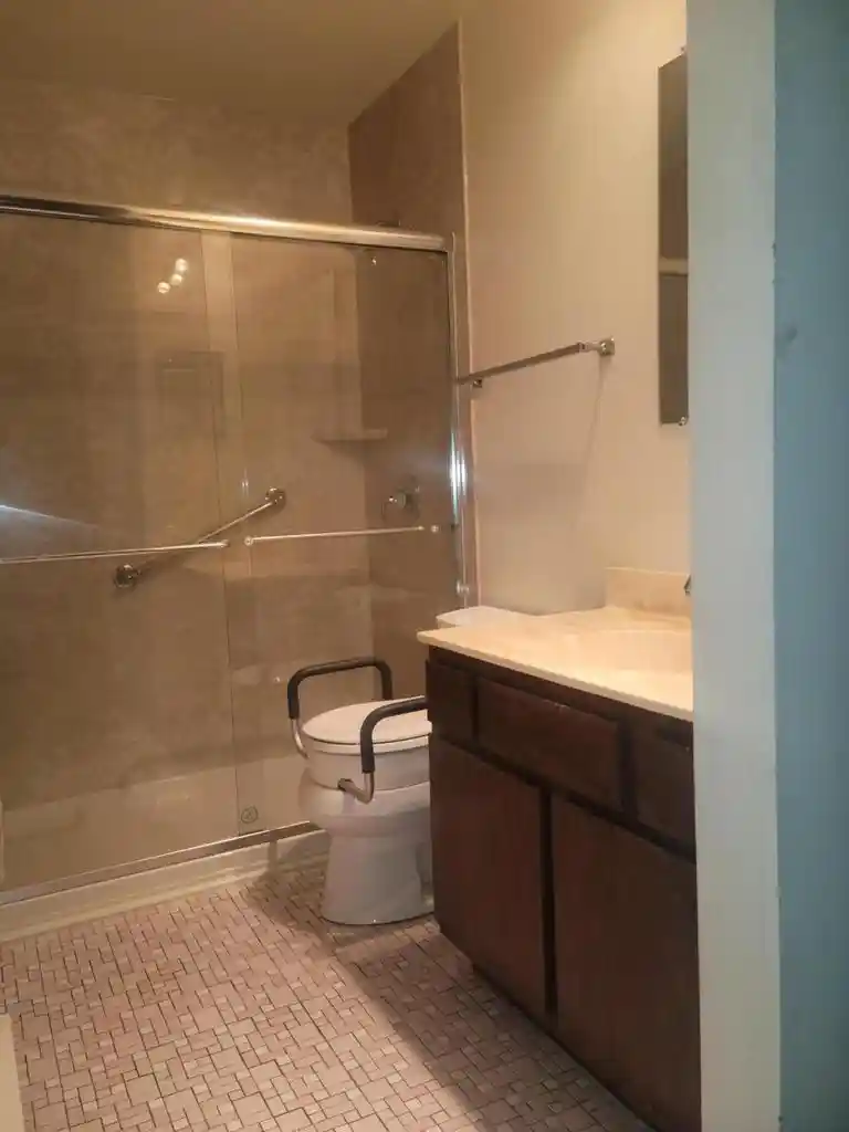 Listing Photo 12 - Condo for sale in 3603rd St Andrews Ct located at 3603rd St Andrews Ct, Racine, WI 53405 - Unit #206