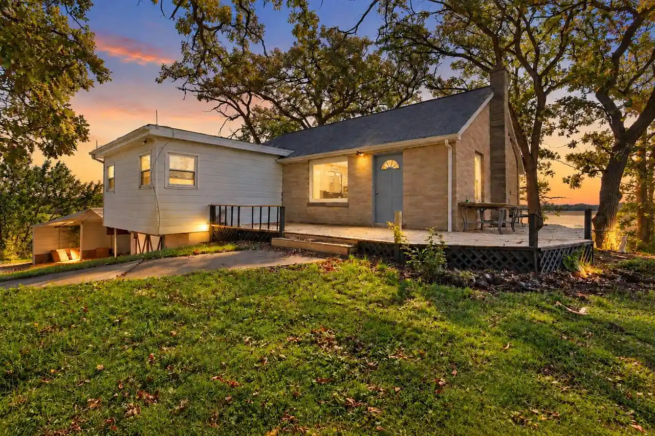 Photo 1 of Single family home for sale at 7114 Wheatland Rd, Burlington, WI 53105 | MLS# 2034522 | Listing updated on 2026-10-12
