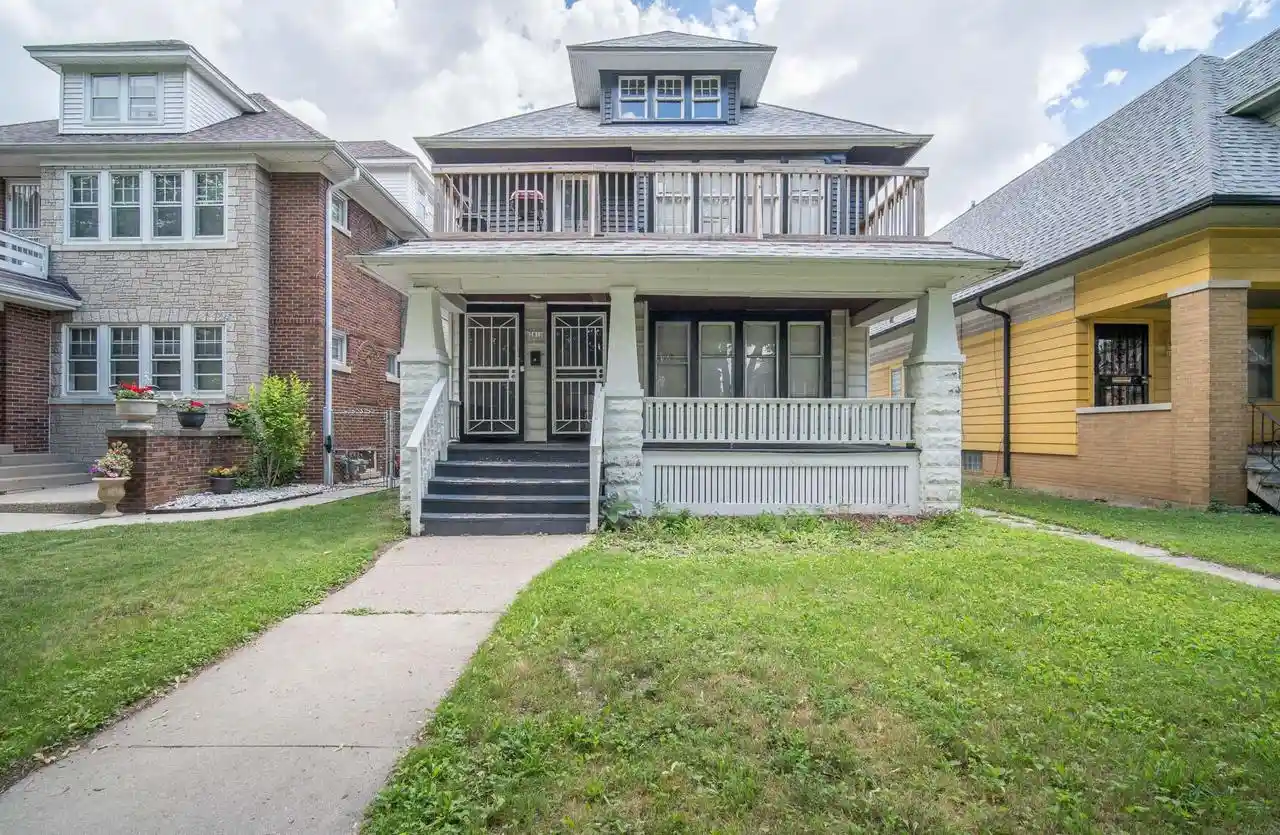 Photo 1 of Multi family home for sale at 2808 N 48th Street #2810, Milwaukee, WI 53210 | MLS# 1984514 | Listing updated on 2026-10-14