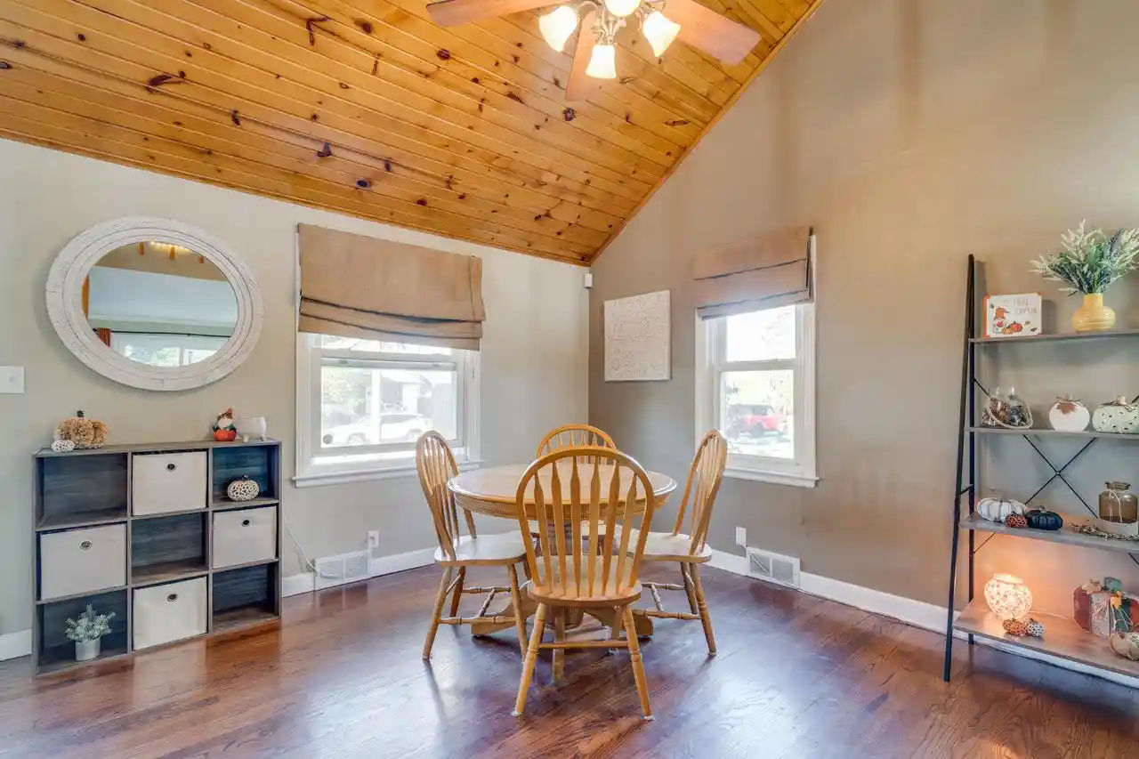 Photo 4 of Single family home for sale at 2003 30th Street, Kenosha, WI 53140 | MLS# 1984515 | Listing updated on 2026-10-15